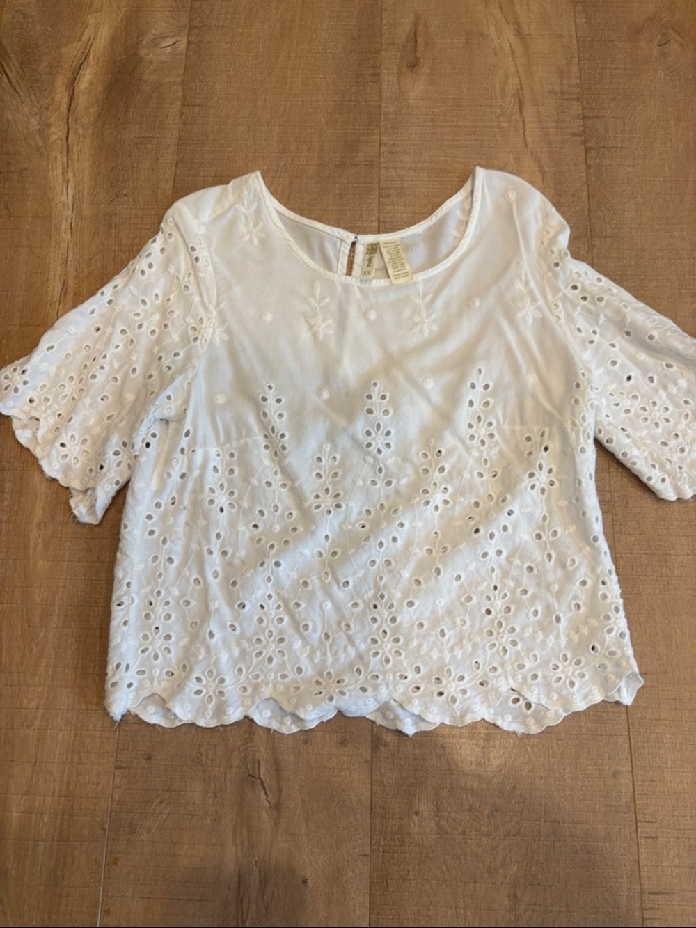 Japna eyelet crochet scalloped cute cottage crop blouse